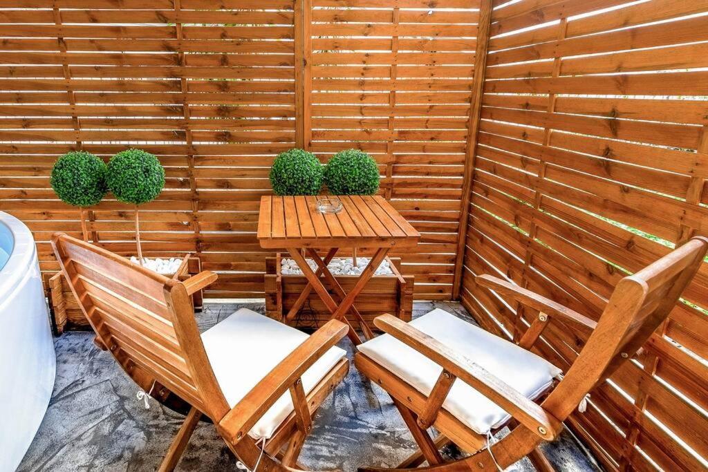 Lux Studio 11 With Yard In The Heart Of Athens 아파트 외부 사진